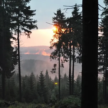 Lejlighed Und Bistro Zum Glasmacher