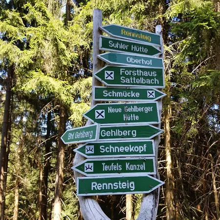 Lejlighed Und Bistro Zum Glasmacher Gehlberg