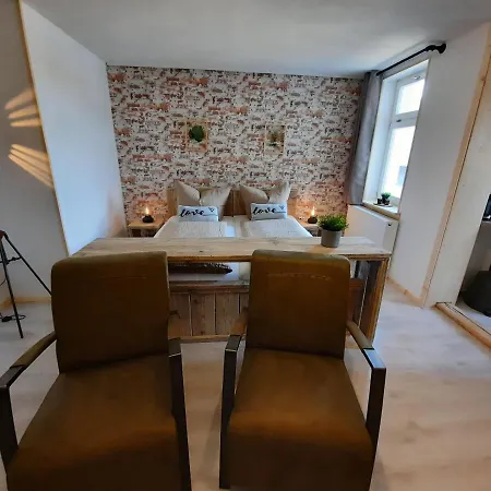 Apartment Und Bistro Zum Glasmacher