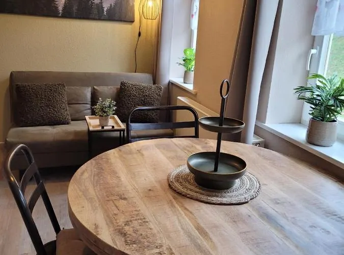 Apartment Und Bistro Zum Glasmacher *